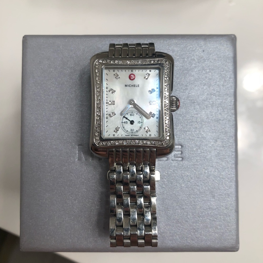 AUTHENTIC Like NEW Michelle deco Moderne 16mm w/ Diamonds